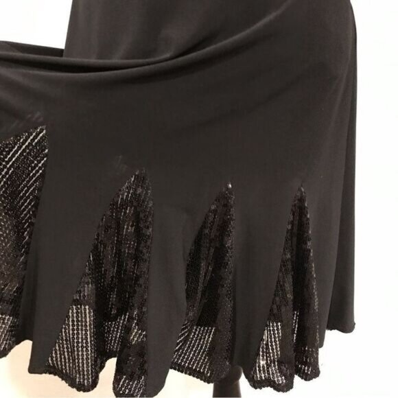 Black Cachet Halter Sequin Dress - Picture 4 of 13